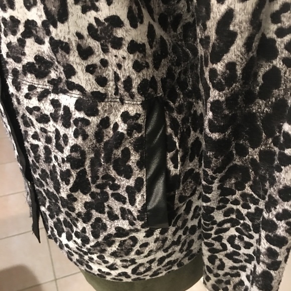 Chicos sweater jacket, Size 2 - Picture 3 of 4